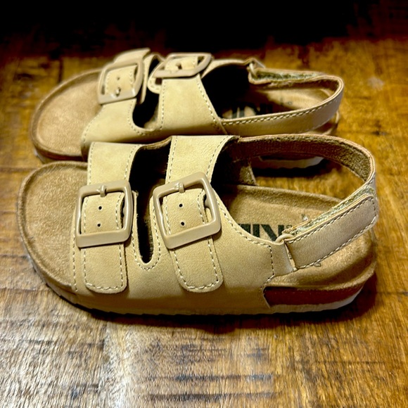 Toddler Cotton On Sandals - Picture 3 of 4